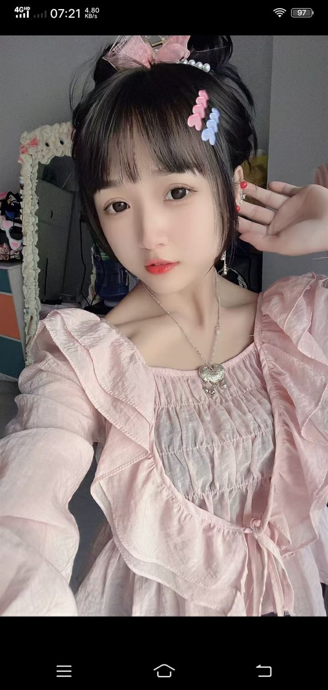 出售艾莱健身周卡。