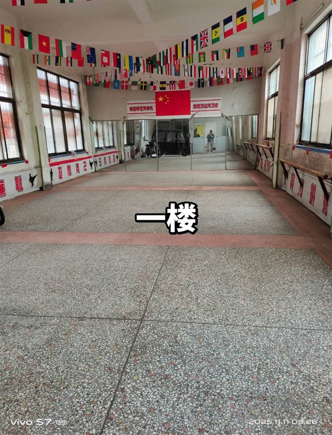 汪屯乡马头村中间街道门面房一层二层出租